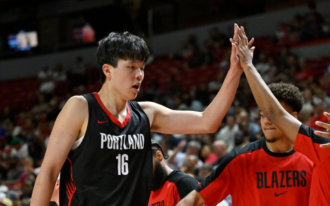 你真让他打亚洲杯啊，中国球迷分两派了！