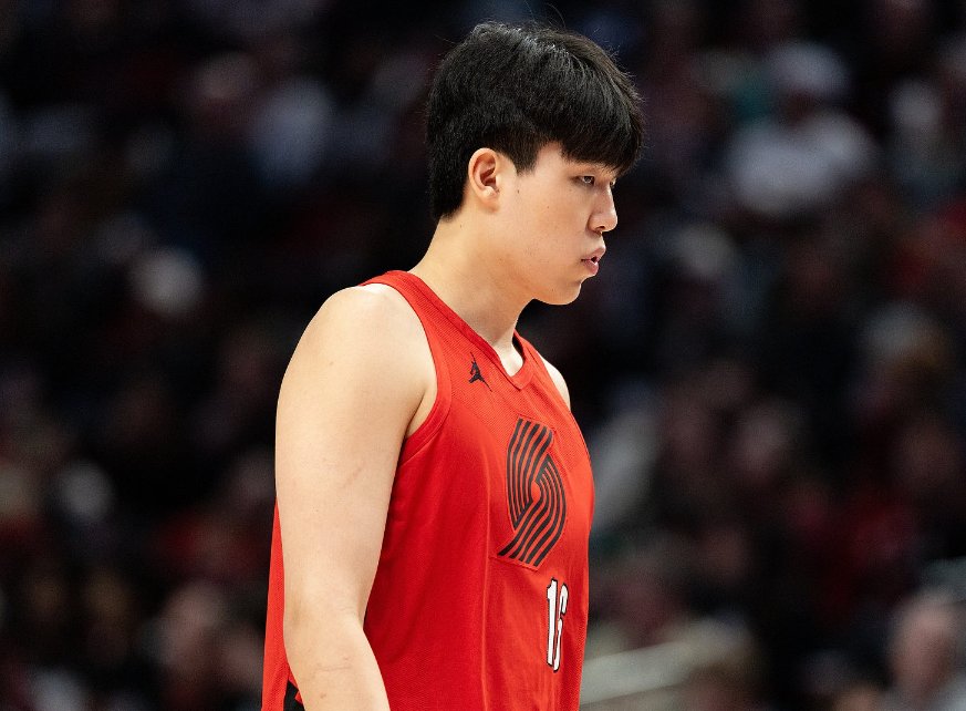 电竞比分-杨瀚森G联赛14分17板采访！渴望更多球权，亲承应对小阵容更自如